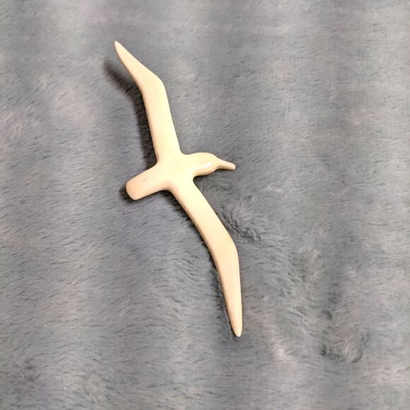 Vintage Albatross Brooche from New Zealand - Picture 4 of 9